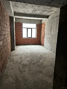 Satılır 5 otaqlı mənzil 298 m²