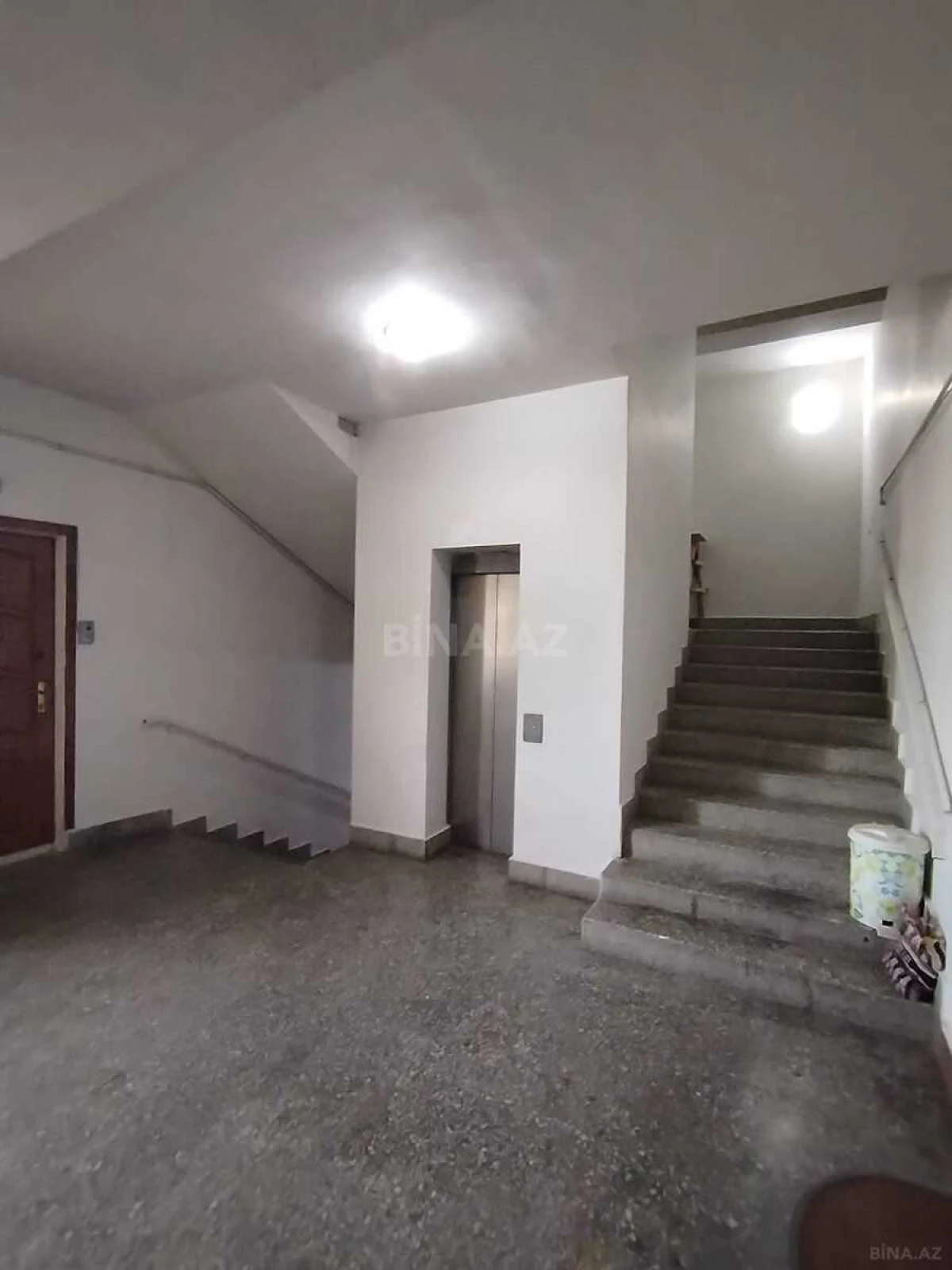 Satılır 4 otaqlı mənzil 159 m²