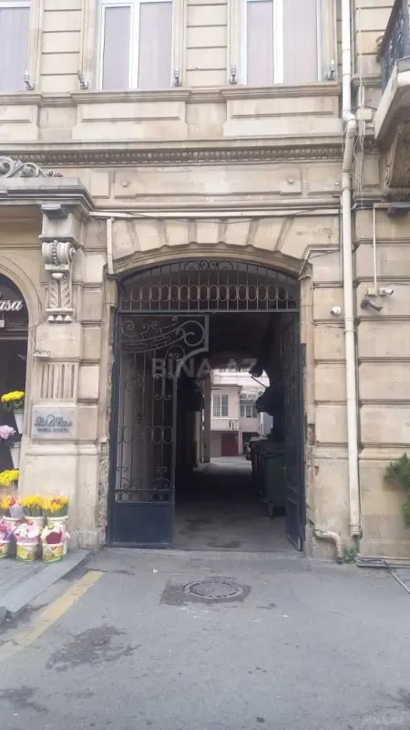 Kirayə verilir 2 otaqlı mənzil 45 m²