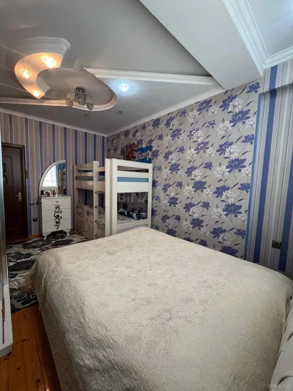 Satılır 2 otaqlı mənzil 80 m²