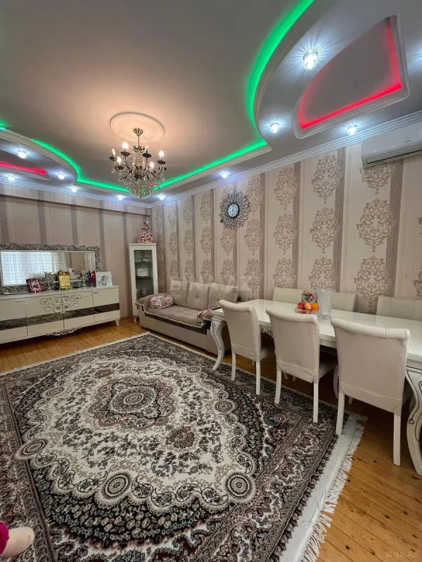 Satılır 2 otaqlı mənzil 80 m²