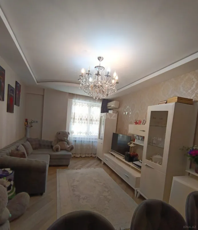 Satılır 2 otaqlı mənzil 81 m²