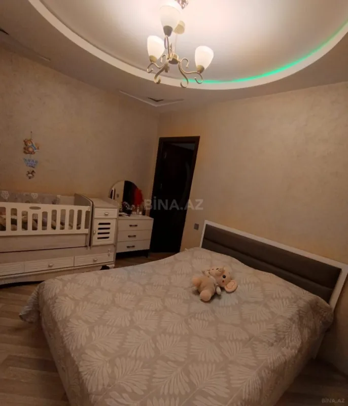 Satılır 2 otaqlı mənzil 81 m²