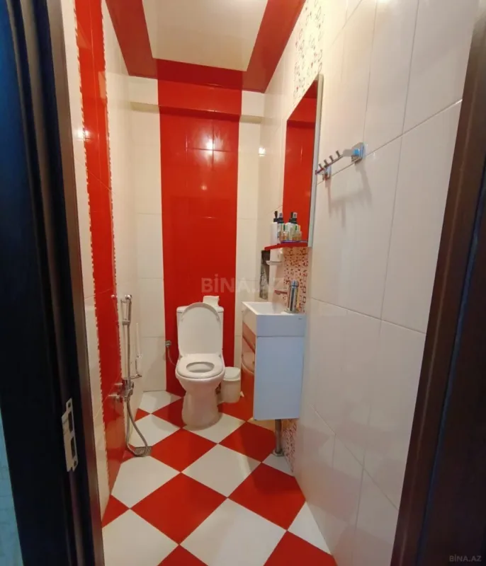 Satılır 2 otaqlı mənzil 81 m²