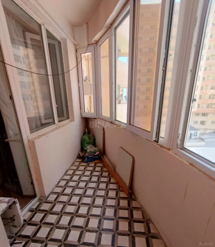 Satılır 2 otaqlı mənzil 81 m²