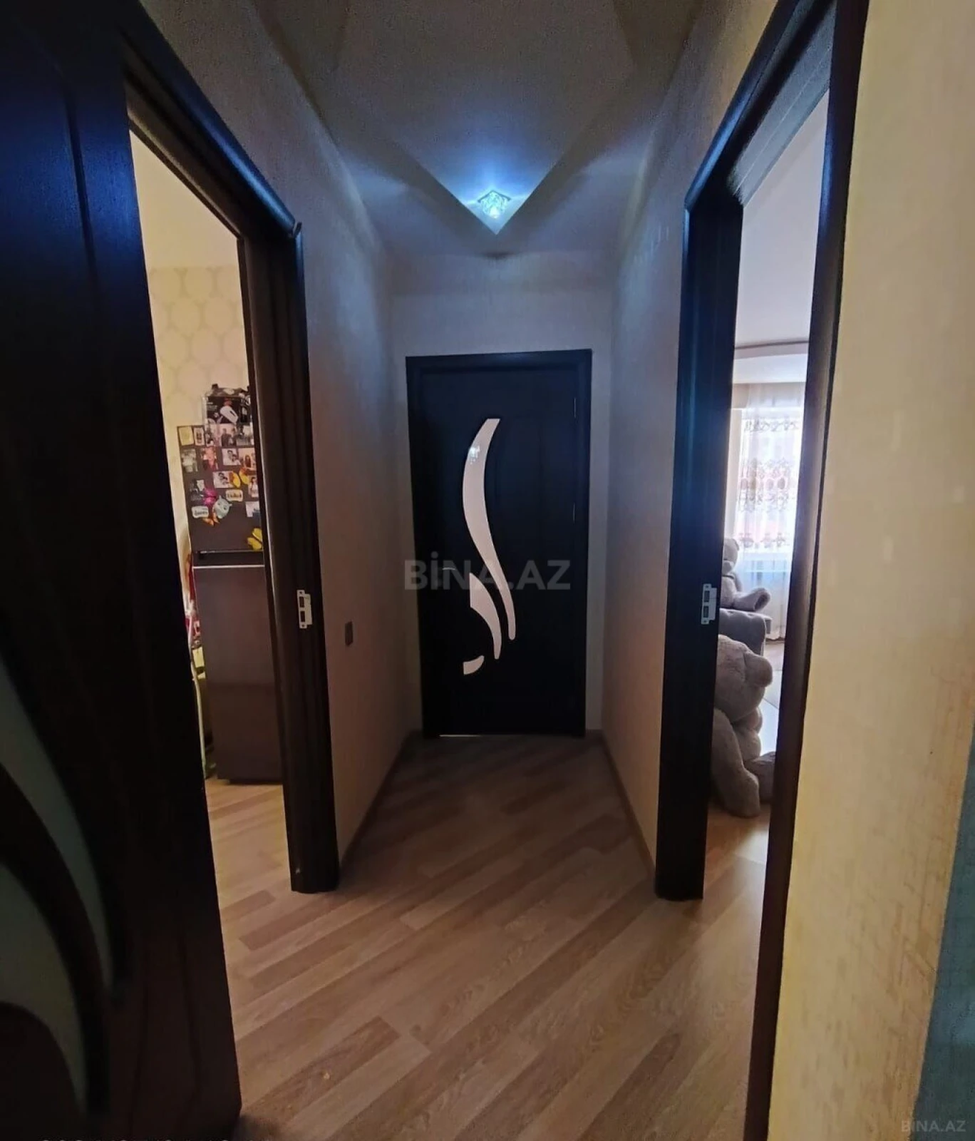 Satılır 2 otaqlı mənzil 81 m²