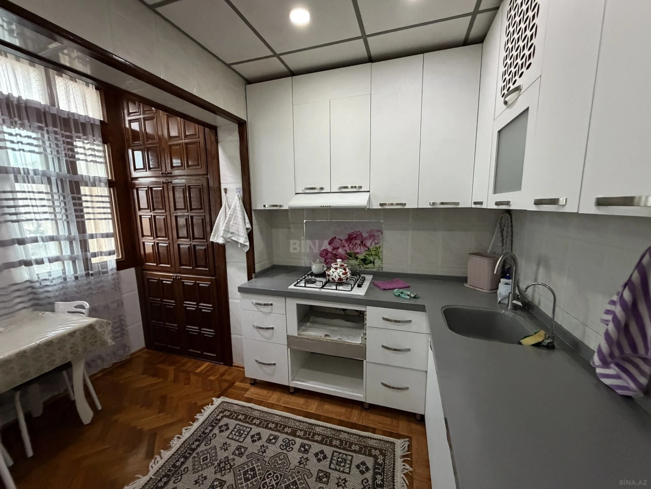 Kirayə verilir 2 otaqlı mənzil 65 m²