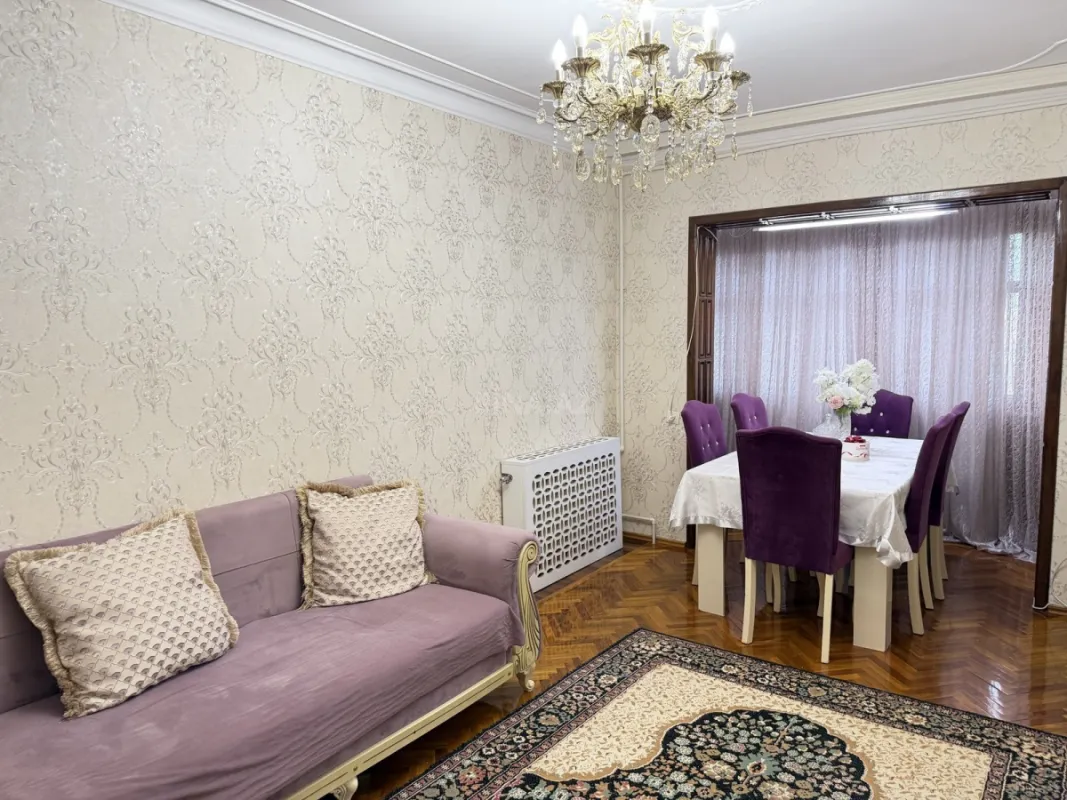Kirayə verilir 2 otaqlı mənzil 65 m²