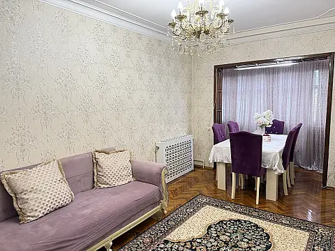 Kirayə verilir 2 otaqlı mənzil 65 m²