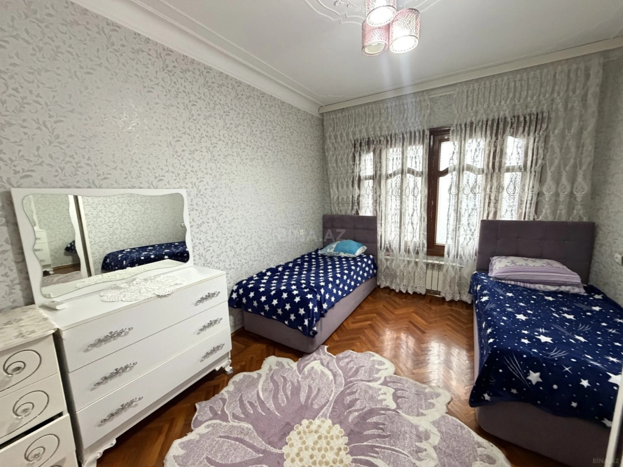 Kirayə verilir 2 otaqlı mənzil 65 m²