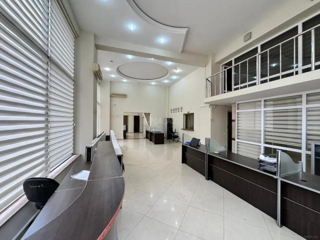 Kirayə verilir 6 otaqlı ofis 320 m²