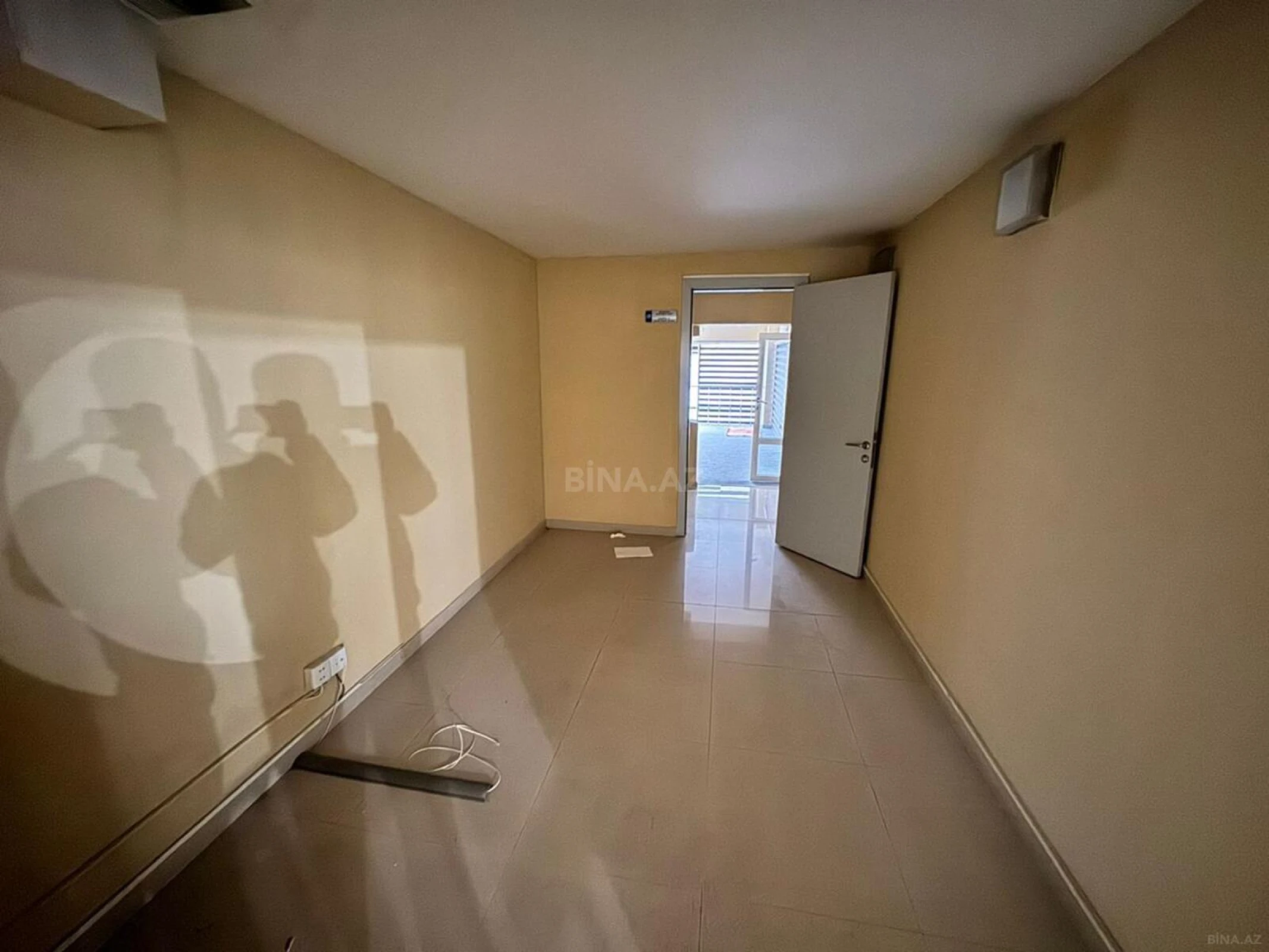 Kirayə verilir 6 otaqlı ofis 320 m²