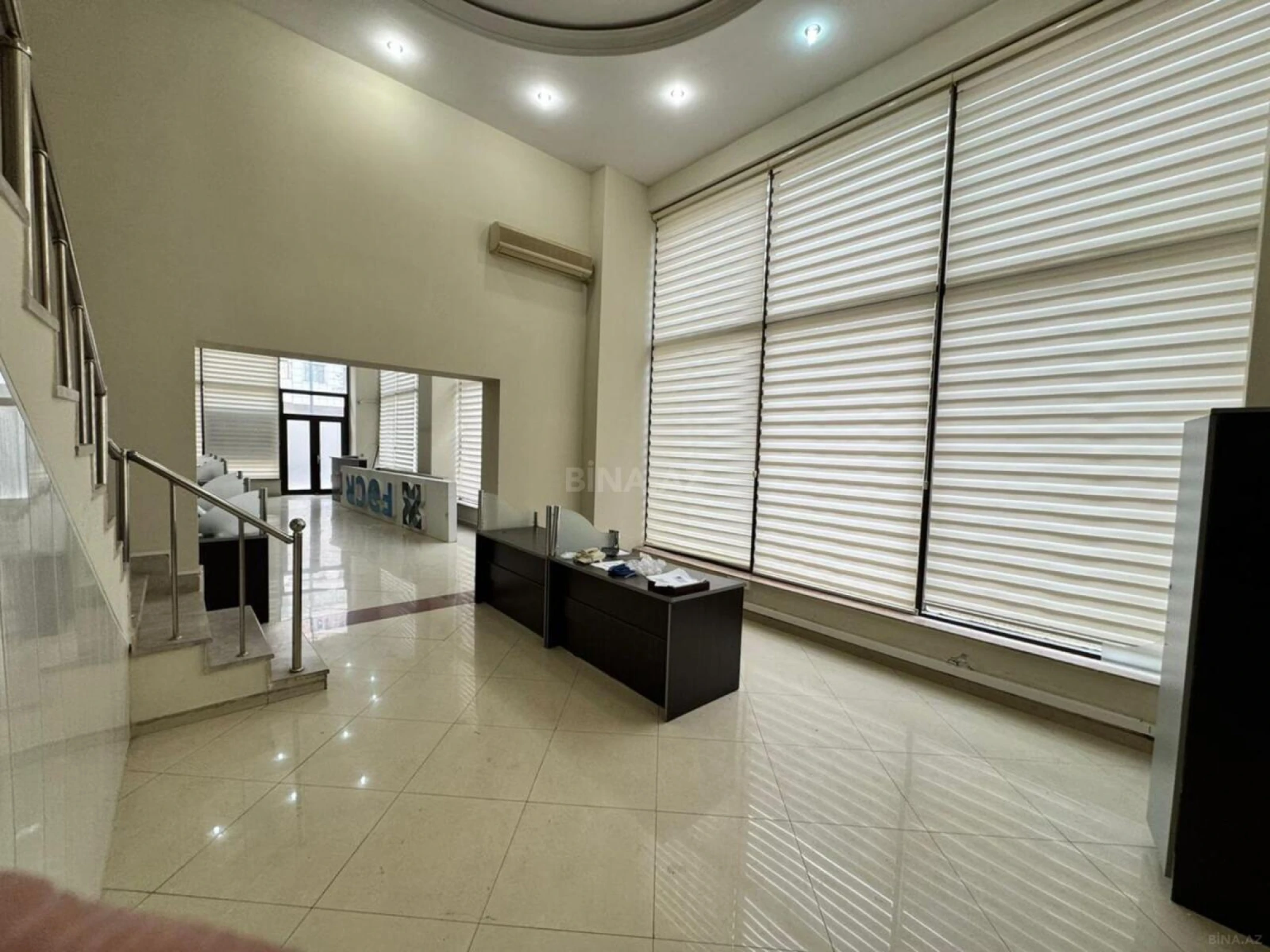 Kirayə verilir 6 otaqlı ofis 320 m²