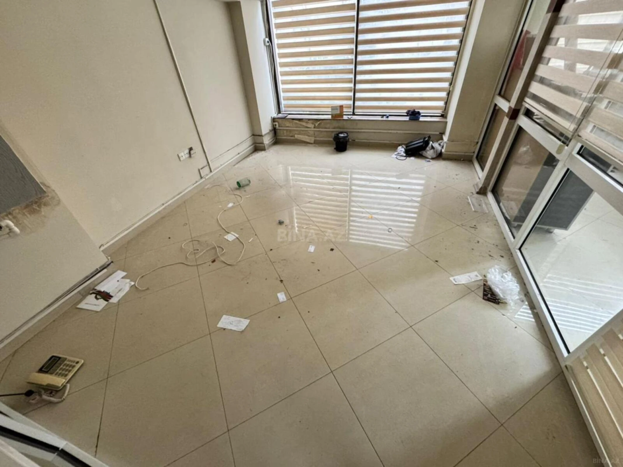 Kirayə verilir 6 otaqlı ofis 320 m²