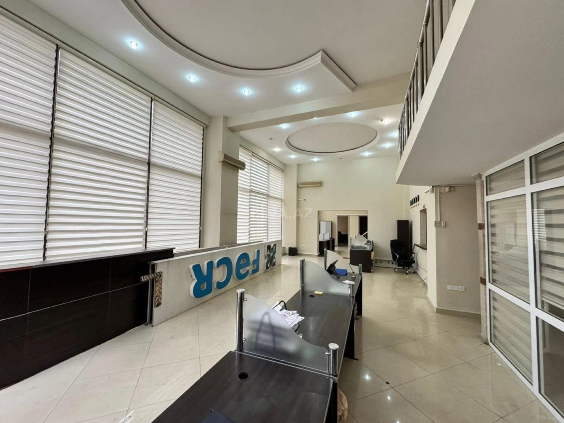 Kirayə verilir 6 otaqlı ofis 320 m²