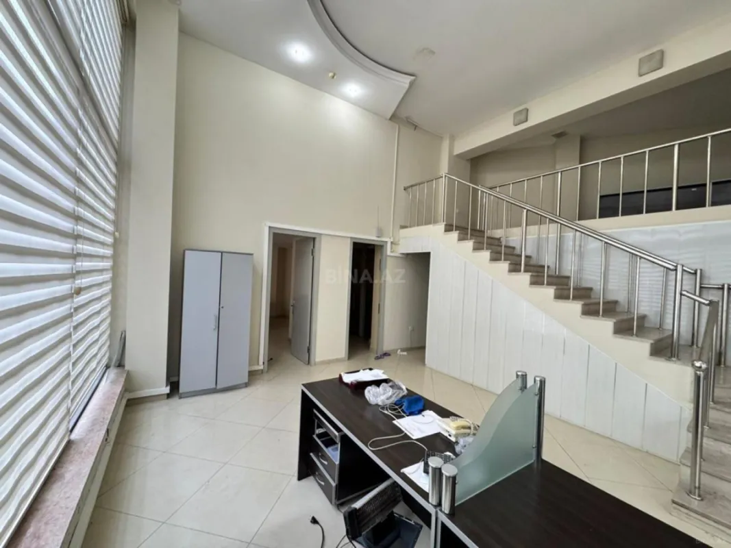 Kirayə verilir 6 otaqlı ofis 320 m²