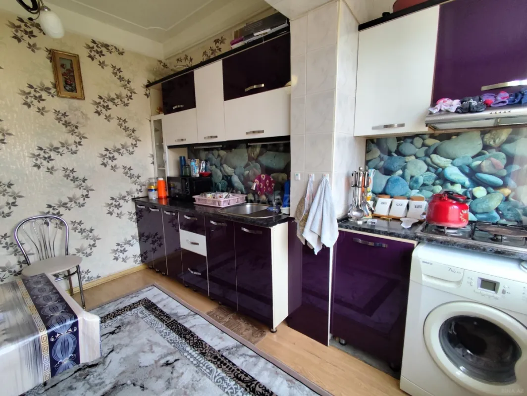 Satılır 2 otaqlı mənzil 60 m²