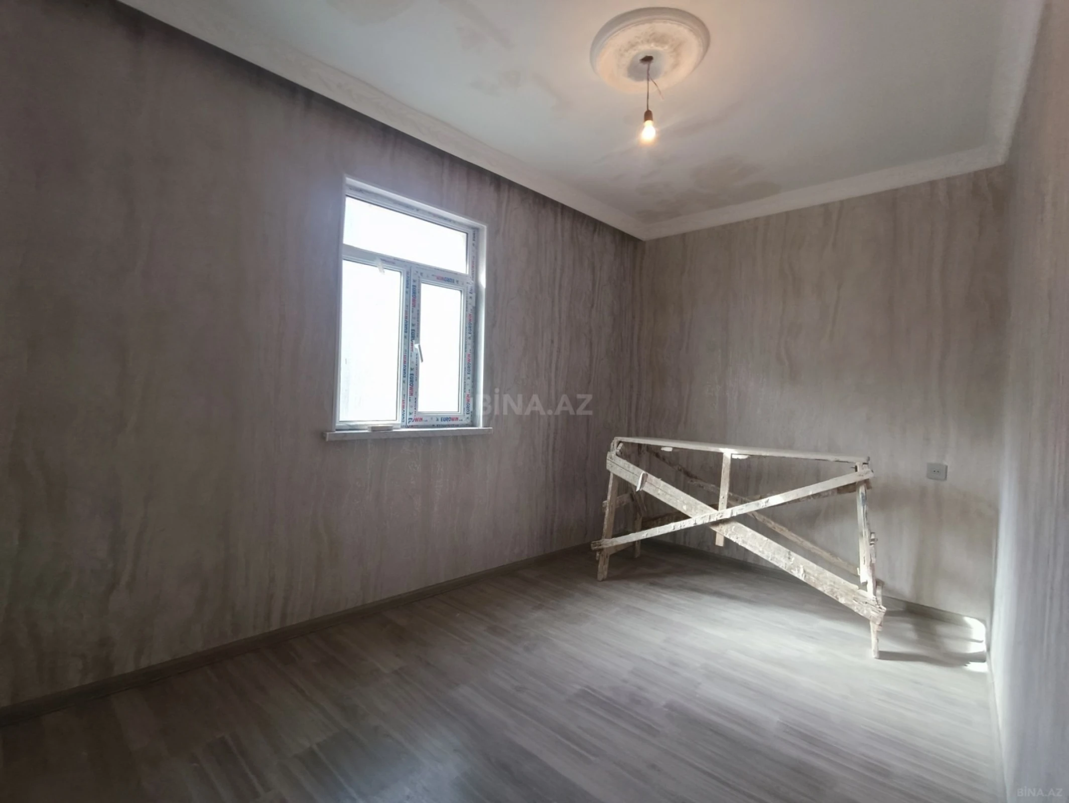 Satılır 3 otaqlı həyət evi 65 m²