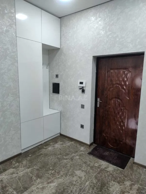Kirayə verilir 2 otaqlı mənzil 65 m²