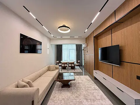 Satılır 2 otaqlı mənzil 66 m²