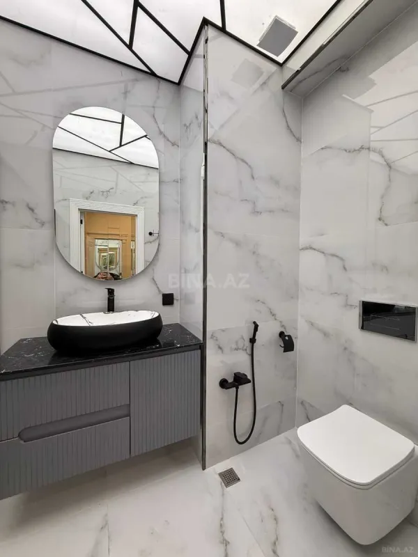 Satılır 2 otaqlı mənzil 66 m²