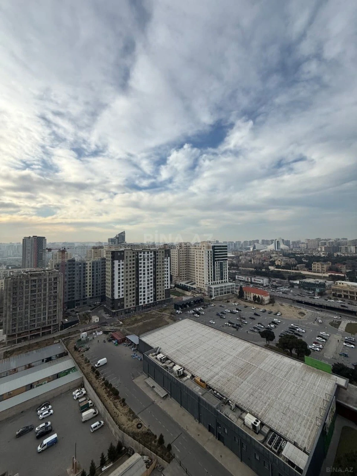 Satılır 2 otaqlı mənzil 66 m²