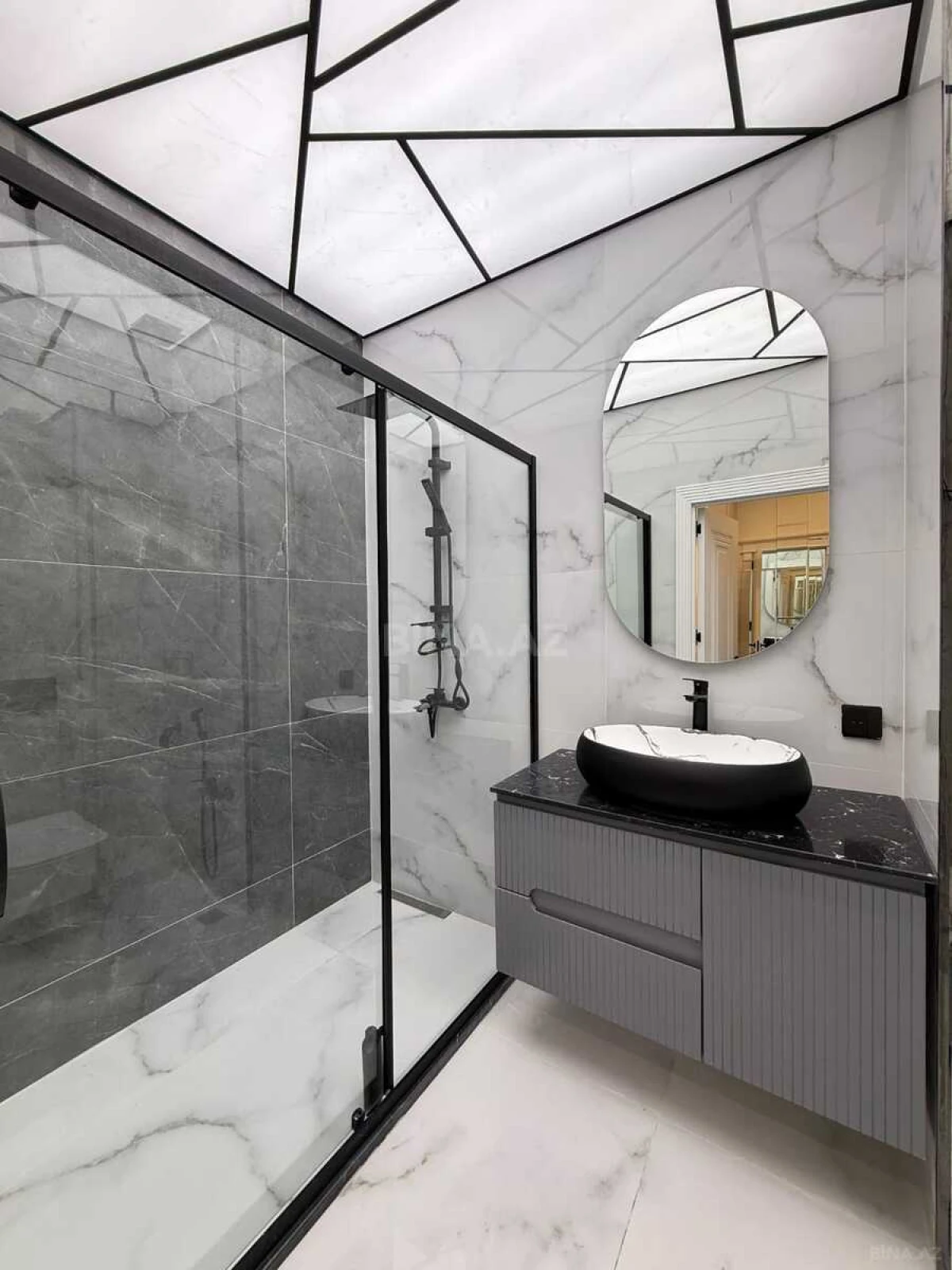 Satılır 2 otaqlı mənzil 66 m²