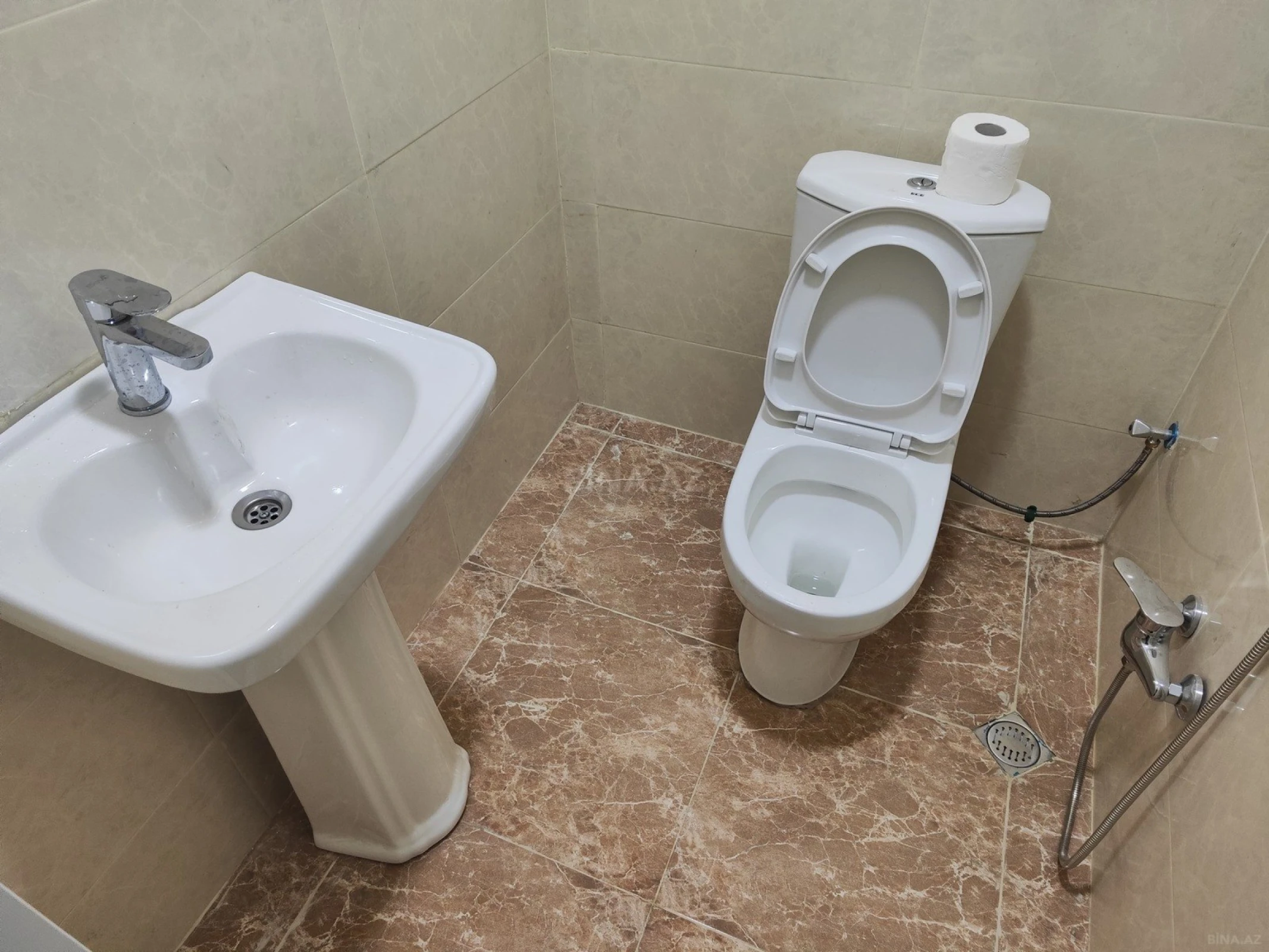 Kirayə verilir 3 otaqlı mənzil 85 m²