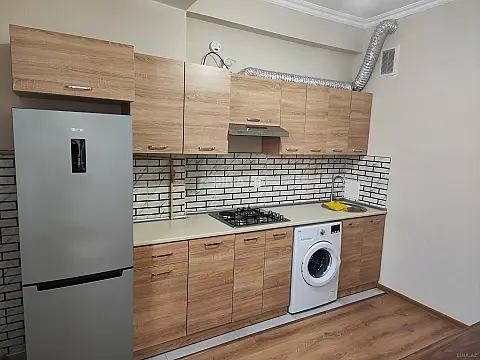 Kirayə verilir 3 otaqlı mənzil 85 m²