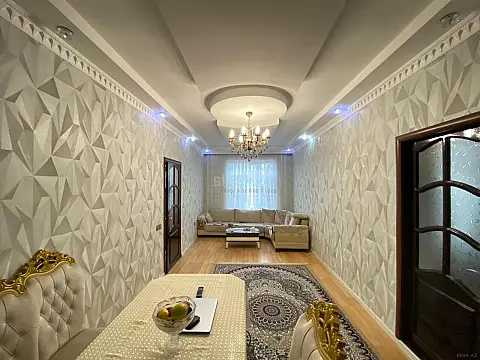 Satılır 6 otaqlı həyət evi 200 m²