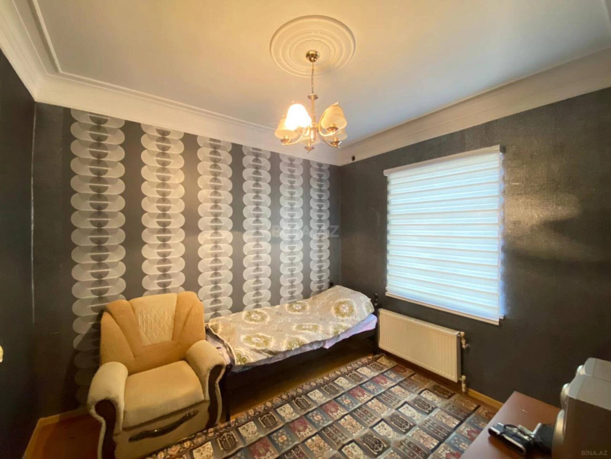 Satılır 6 otaqlı həyət evi 200 m²