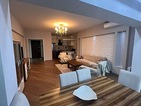 Kirayə verilir 2 otaqlı mənzil 75 m²