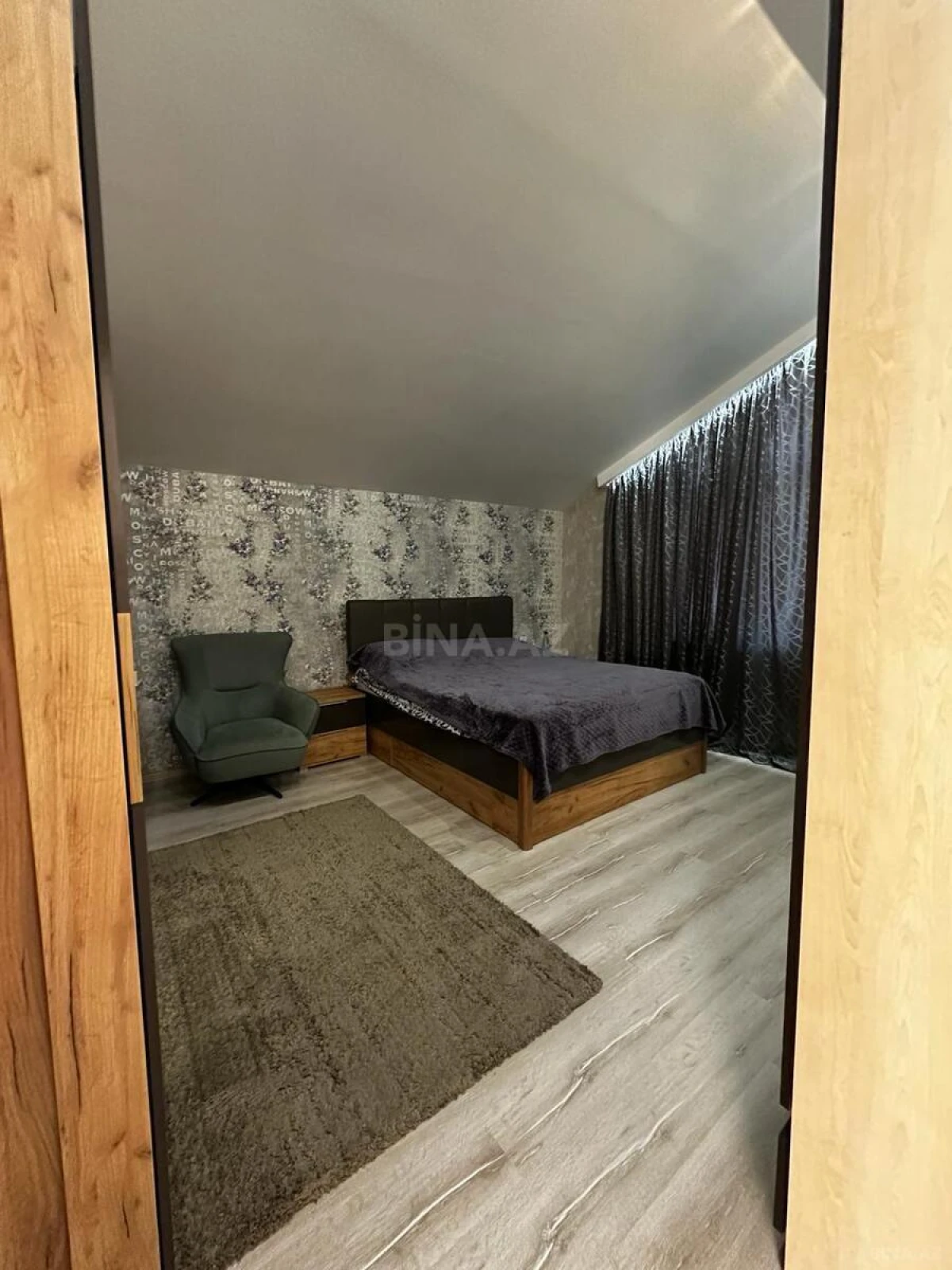 Satılır 4 otaqlı həyət evi 200 m²