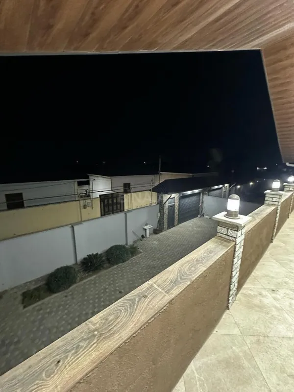 Satılır 4 otaqlı həyət evi 200 m²