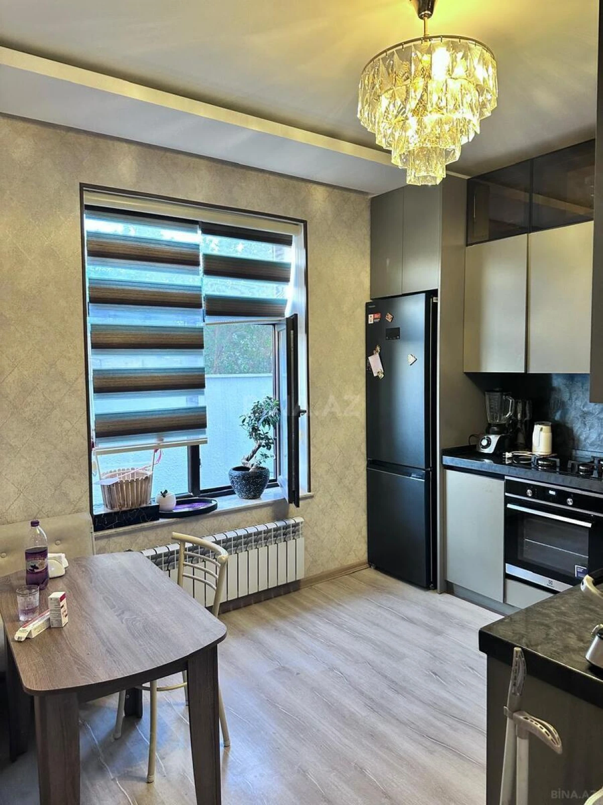 Satılır 4 otaqlı həyət evi 200 m²
