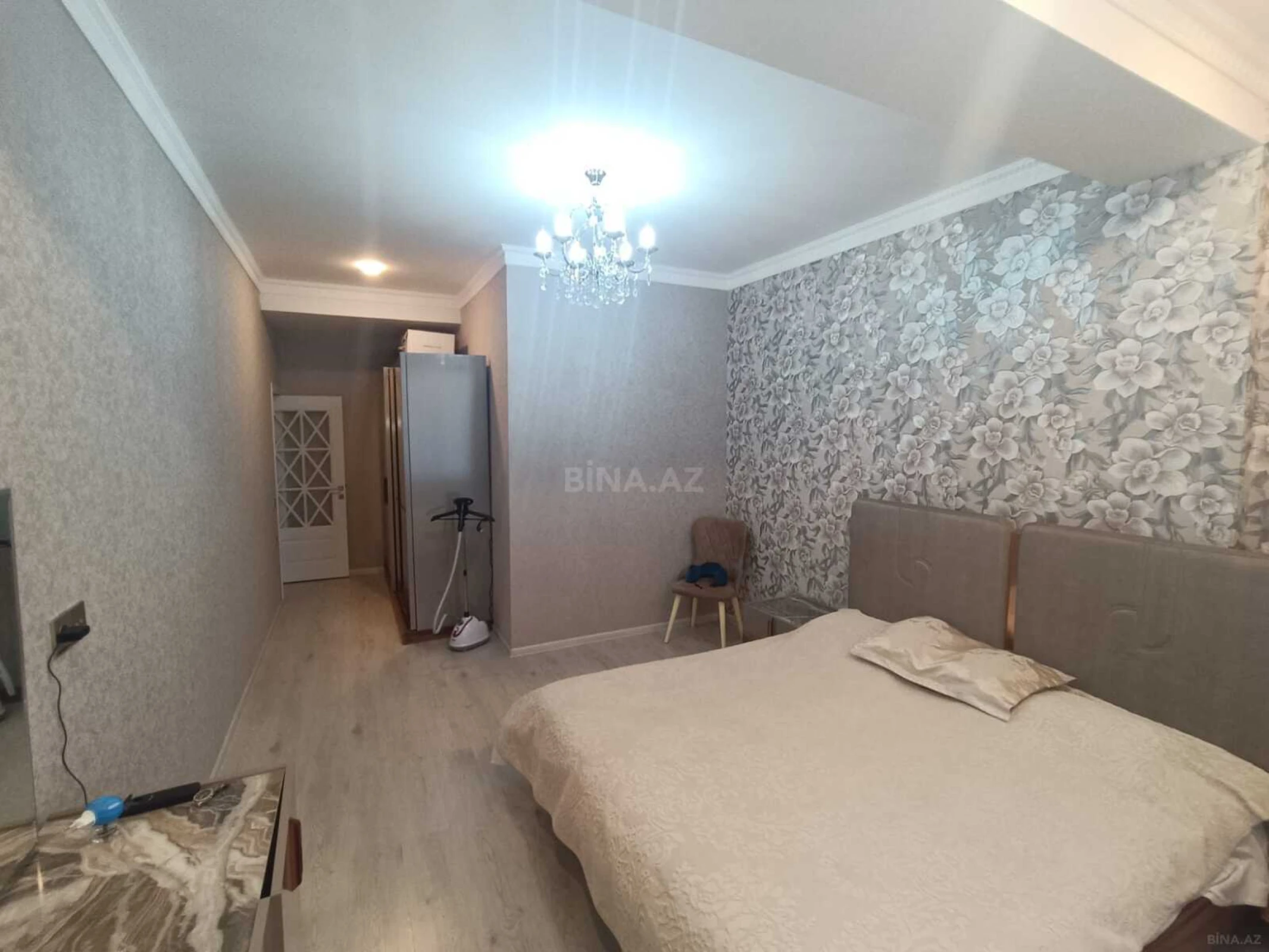 Satılır 2 otaqlı mənzil 71 m²