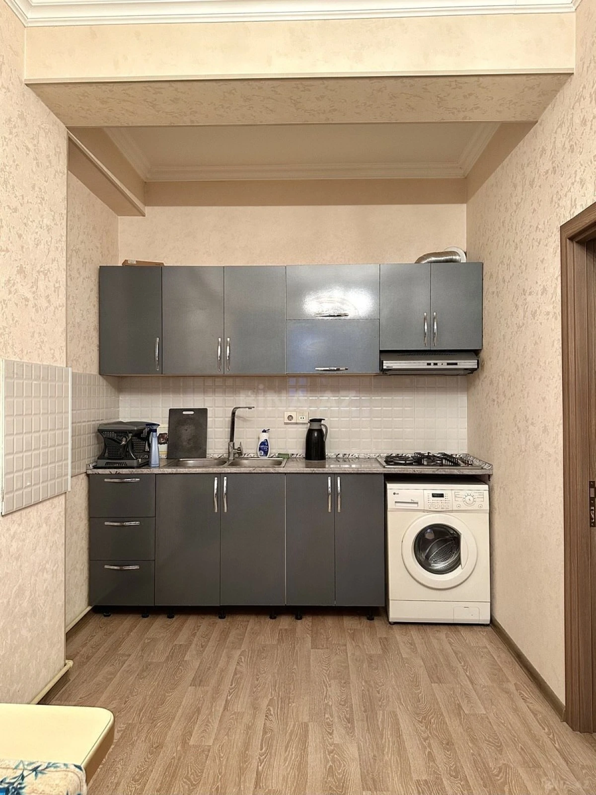 Satılır 2 otaqlı mənzil 68 m²