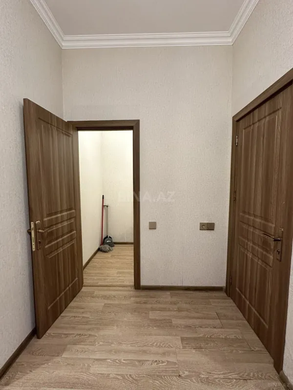 Satılır 2 otaqlı mənzil 68 m²