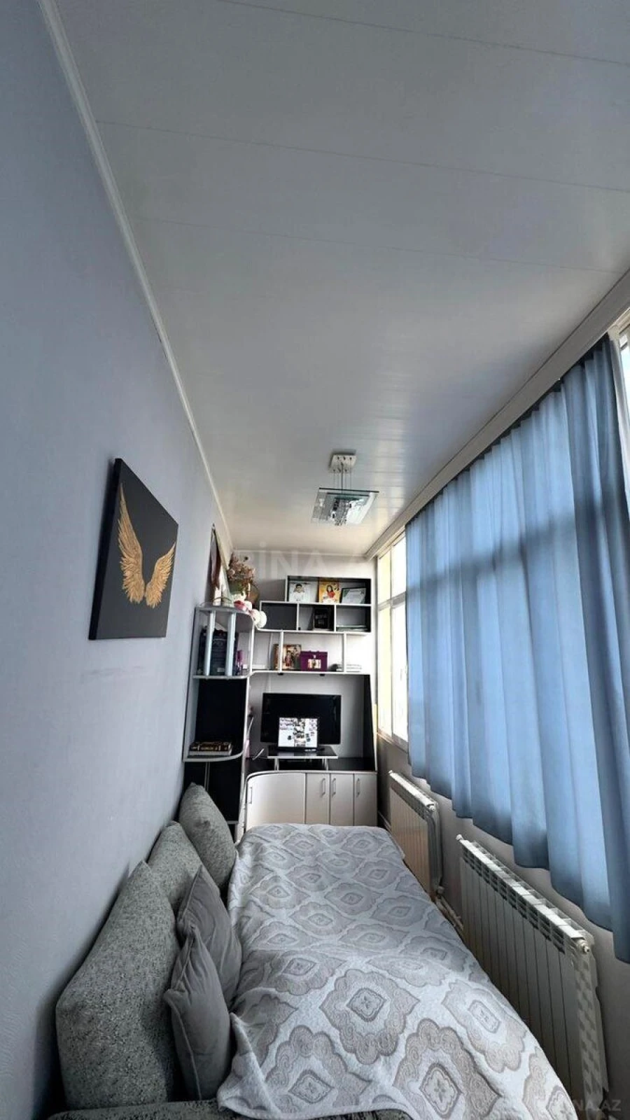 Satılır 5 otaqlı mənzil 200 m²