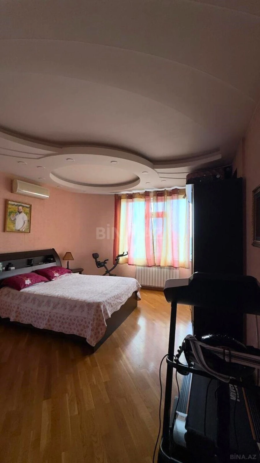 Satılır 5 otaqlı mənzil 200 m²
