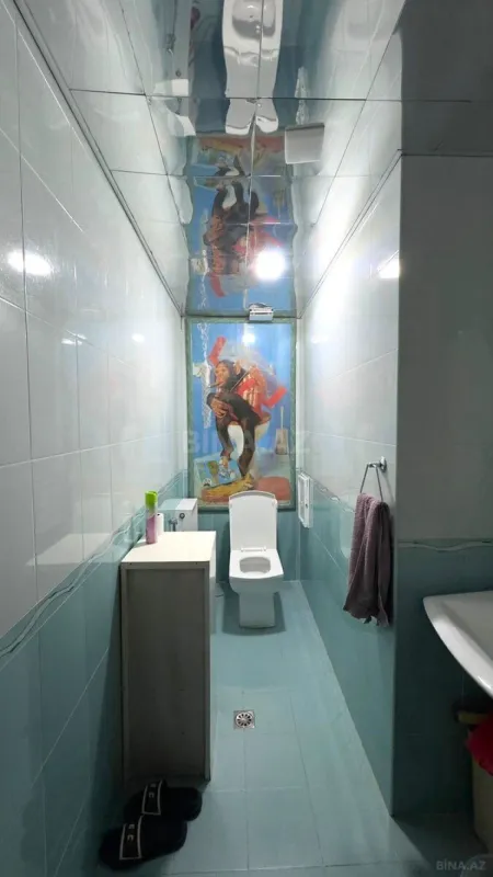 Satılır 5 otaqlı mənzil 200 m²