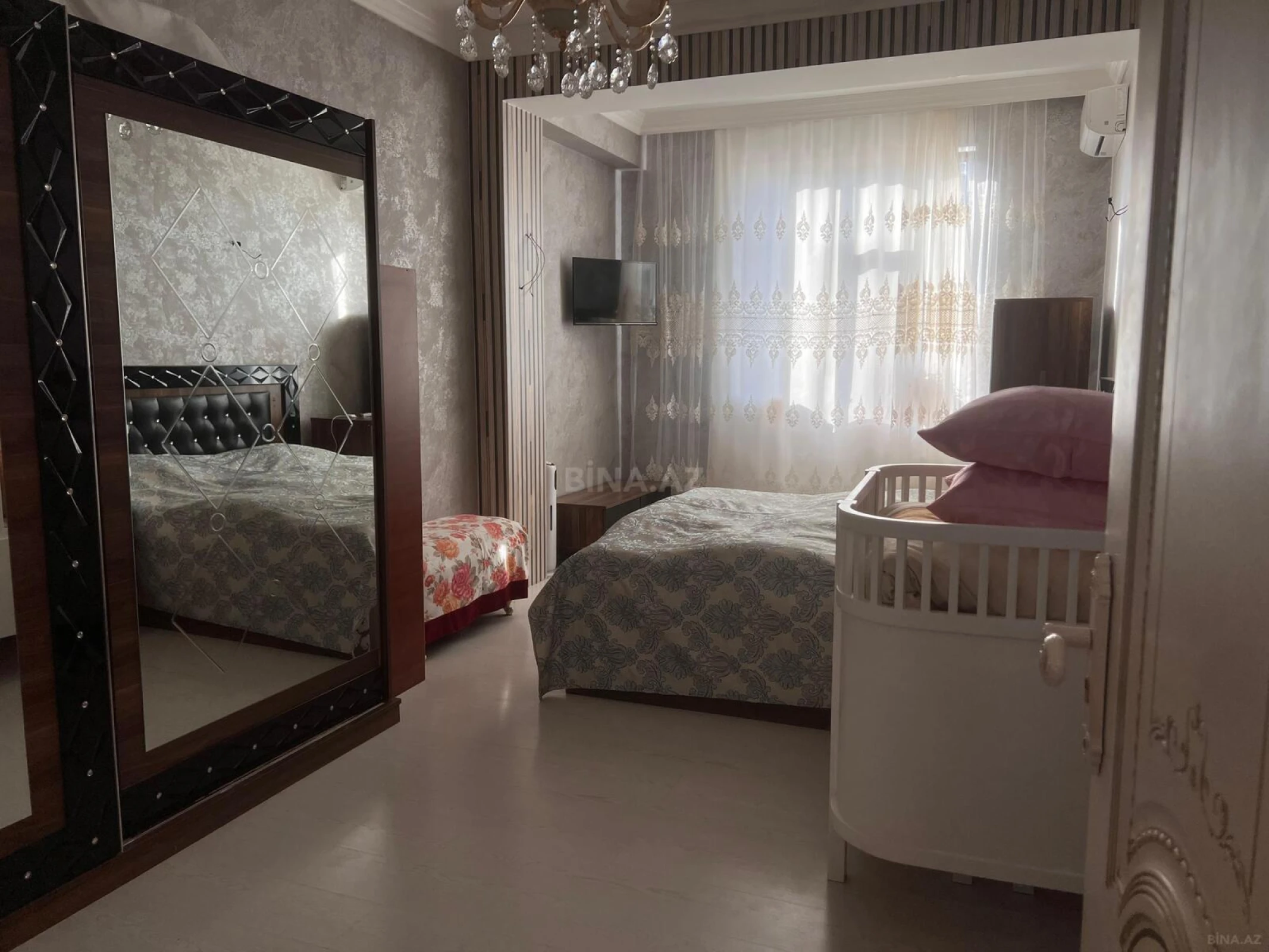 Satılır 3 otaqlı mənzil 120 m²