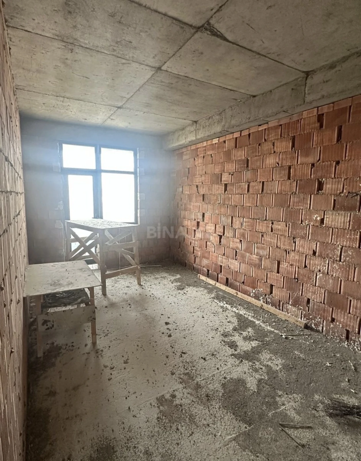 Satılır 3 otaqlı mənzil 126 m²