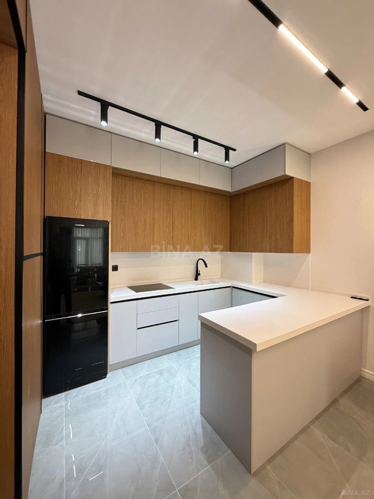Satılır 2 otaqlı mənzil 66 m²