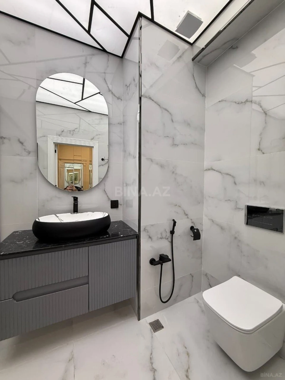 Satılır 2 otaqlı mənzil 66 m²