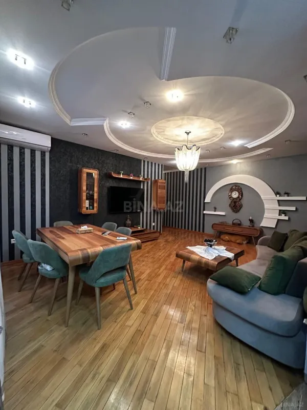 Satılır 3 otaqlı mənzil 100 m²