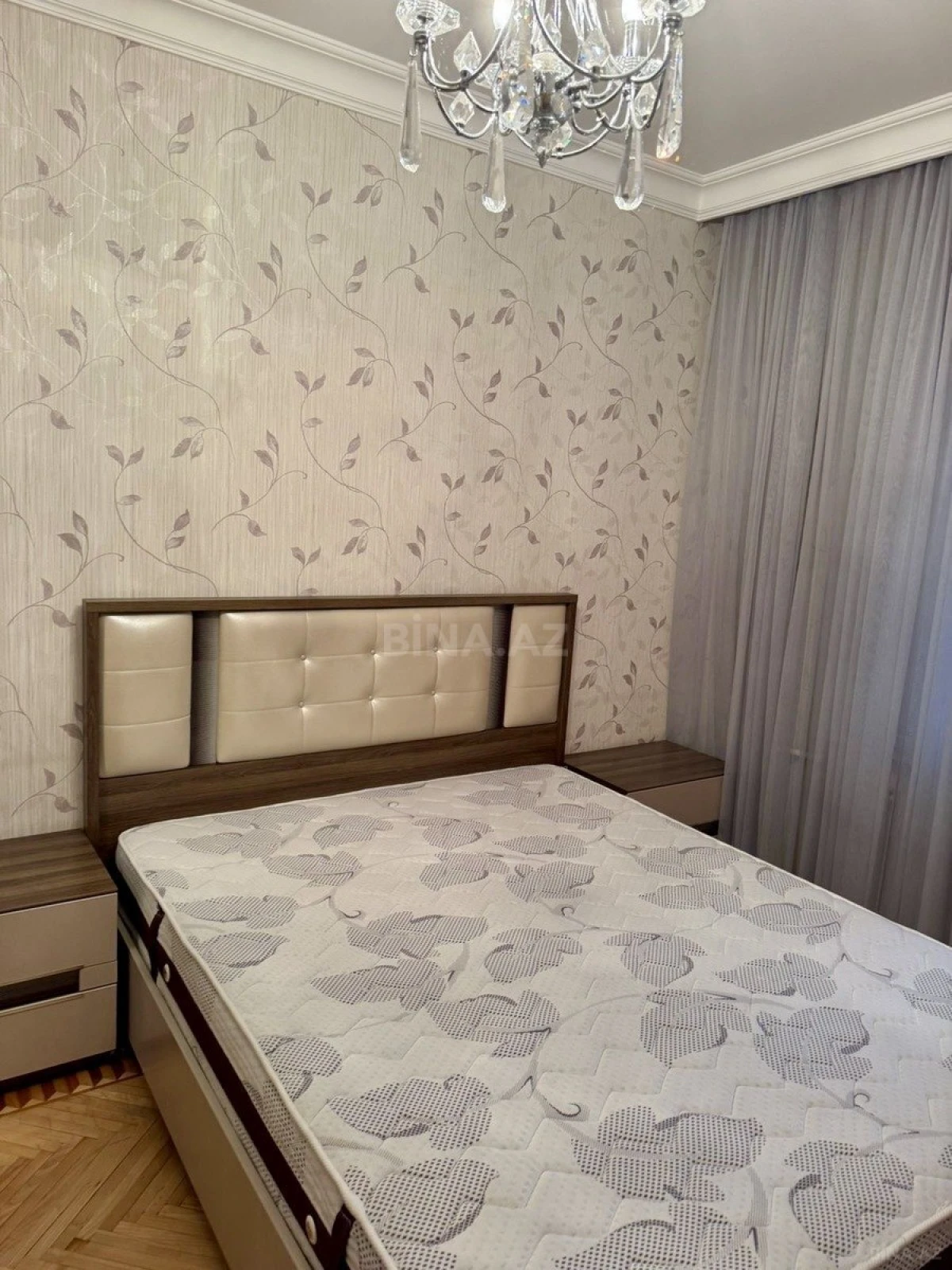 Kirayə verilir 4 otaqlı mənzil 120 m²