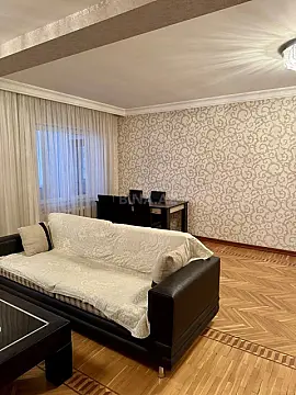 Kirayə verilir 4 otaqlı mənzil 120 m²