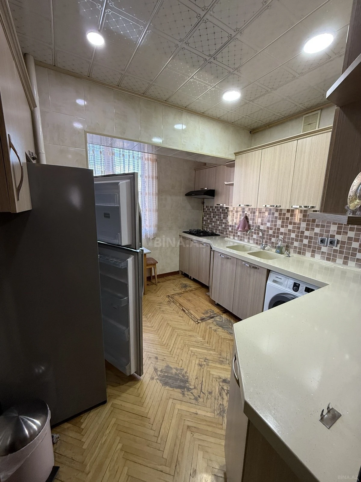 Kirayə verilir 4 otaqlı mənzil 120 m²