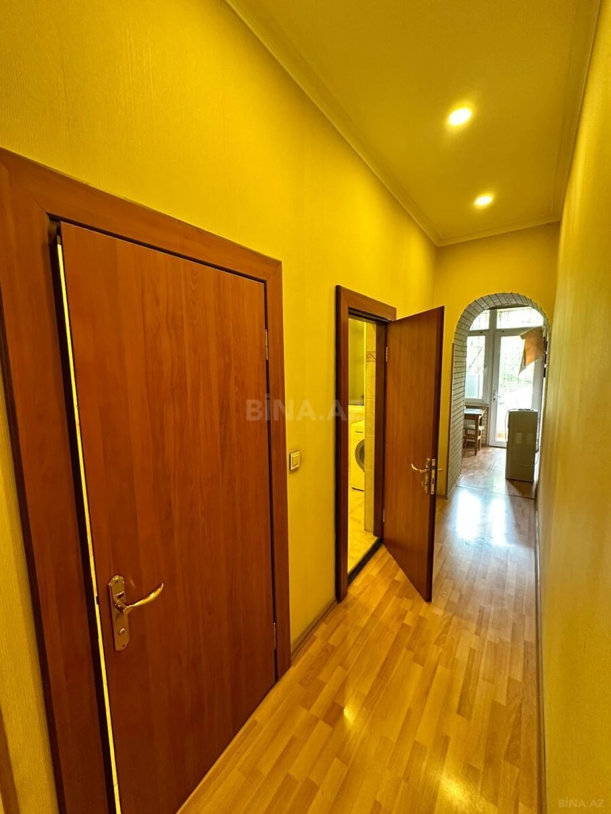 Satılır 3 otaqlı mənzil 110 m²